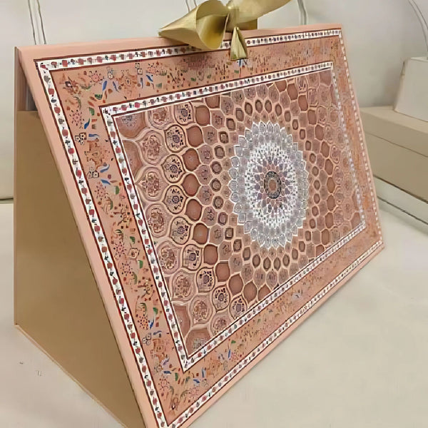 Triveni Hamper Box